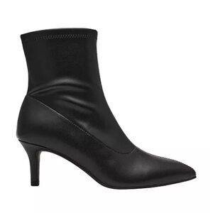 New Wild Pair Manonn Sleek Black Heeled Boots Sz 10 M